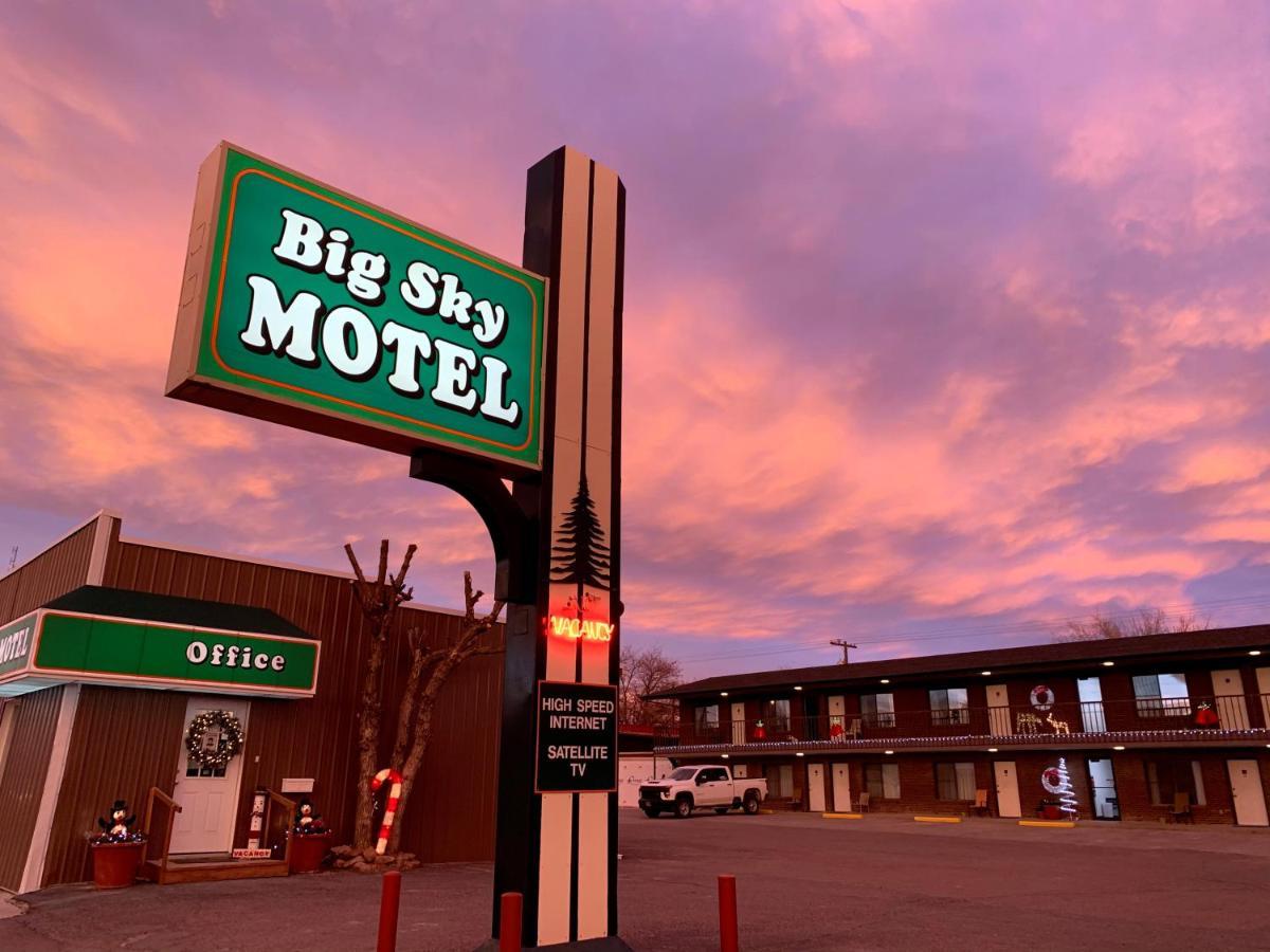 Big Sky Motel Roundup Экстерьер фото